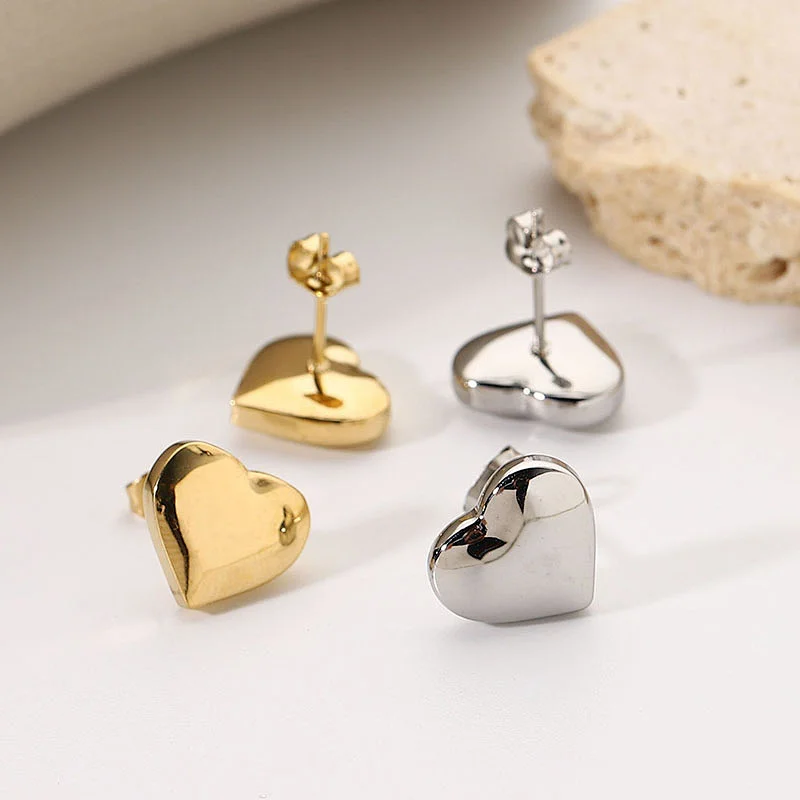 Wholesale Simple Titanium Steel Stud Earrings Heart Earring