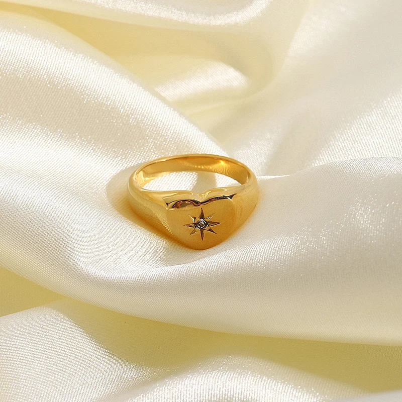 Fashion Stainless Steel Heart Ring Titanium Steel Zircon Ring
