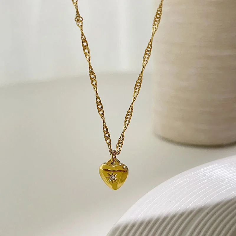 Vintage Personality Titanium Steel Heart Pendant Necklace
