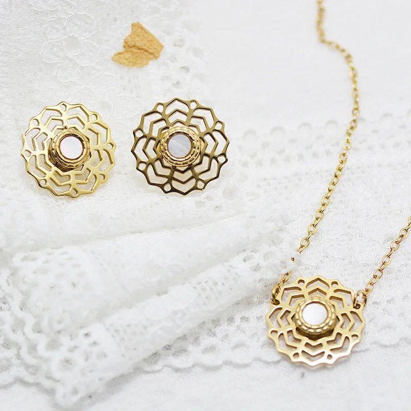 Hollow Flower Stud Earrings Set Vintage Steel Necklace