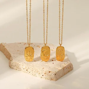 Fashion Simple Embossed Flower Pendant Necklace Women