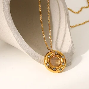 New Zircon Hollow Ring Pendant Necklace Jewelry