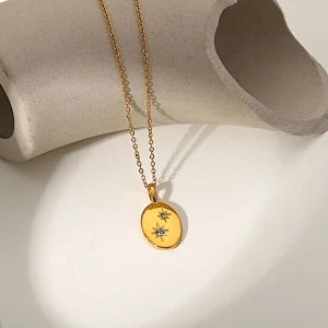 New Zircon Eight-pointed Star Oval Pendant Necklace
