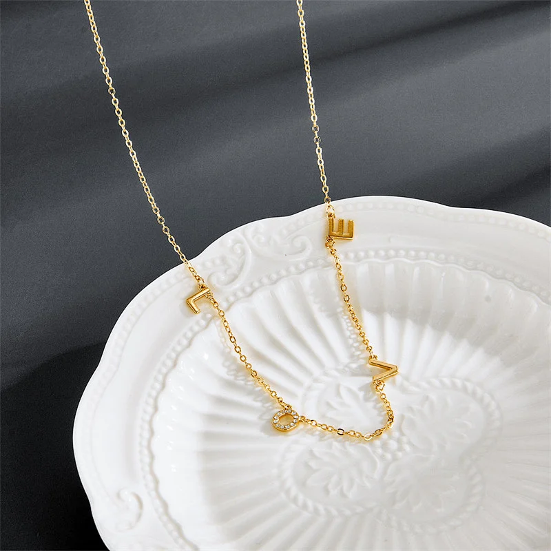 LOVE Letter Pendant Necklace Jewelry Manufacturers Wholesale
