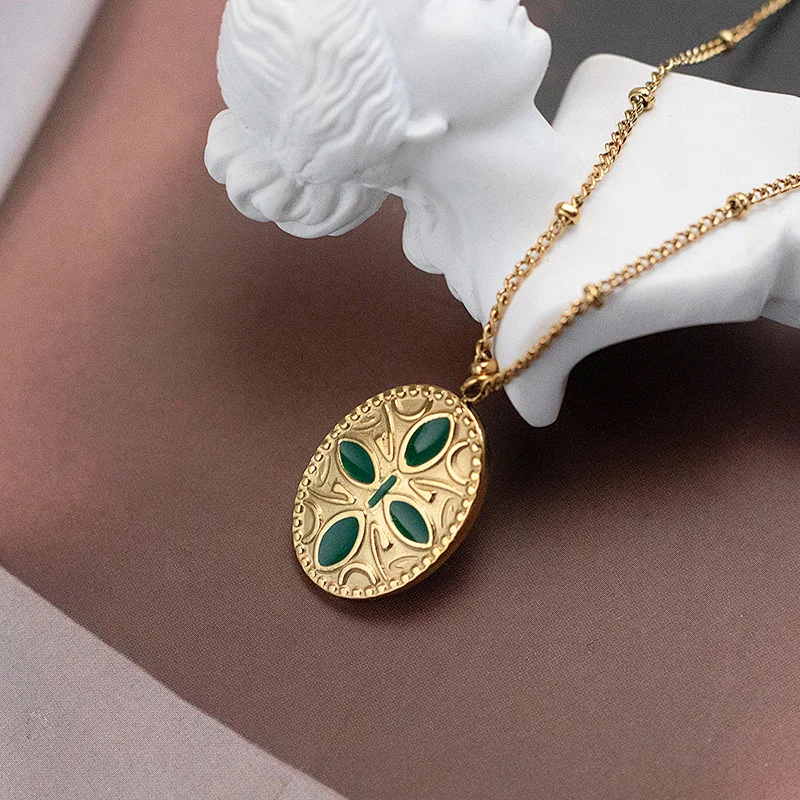 Vintage Oval Pendant Jewelry Titanium Steel Necklace