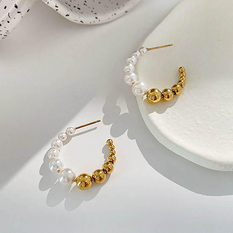 New Trend C-shaped Earrings Simple Freshwater Pearl Earrings