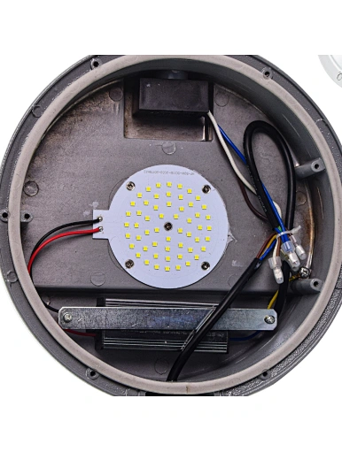 led barn light