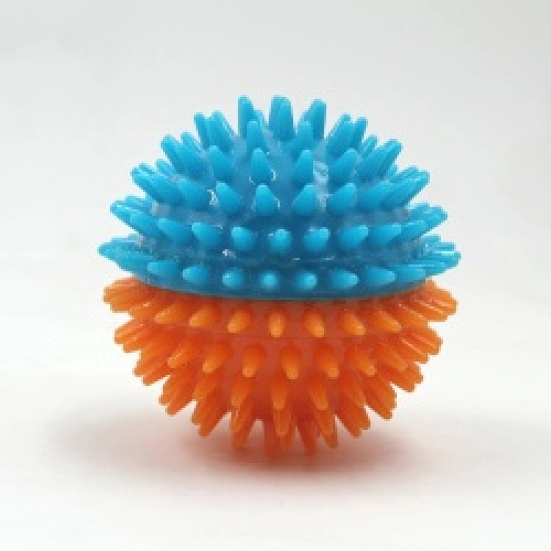 Colorful Soft TPR  Pet Kitten Chew Supplies Playing Squeaking Voice Activated Dog Spike Ball toys 6.5cm