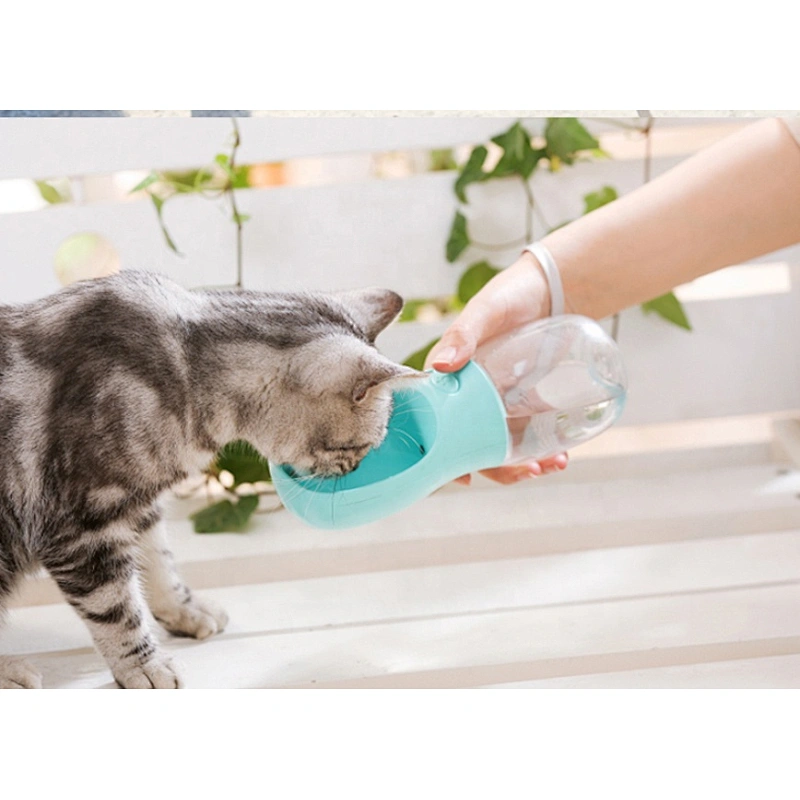 Potable Dog Drinking Water Dispenser Pet Drink Cup Plastic Pet Dog Water Bottle With Hanging Rope