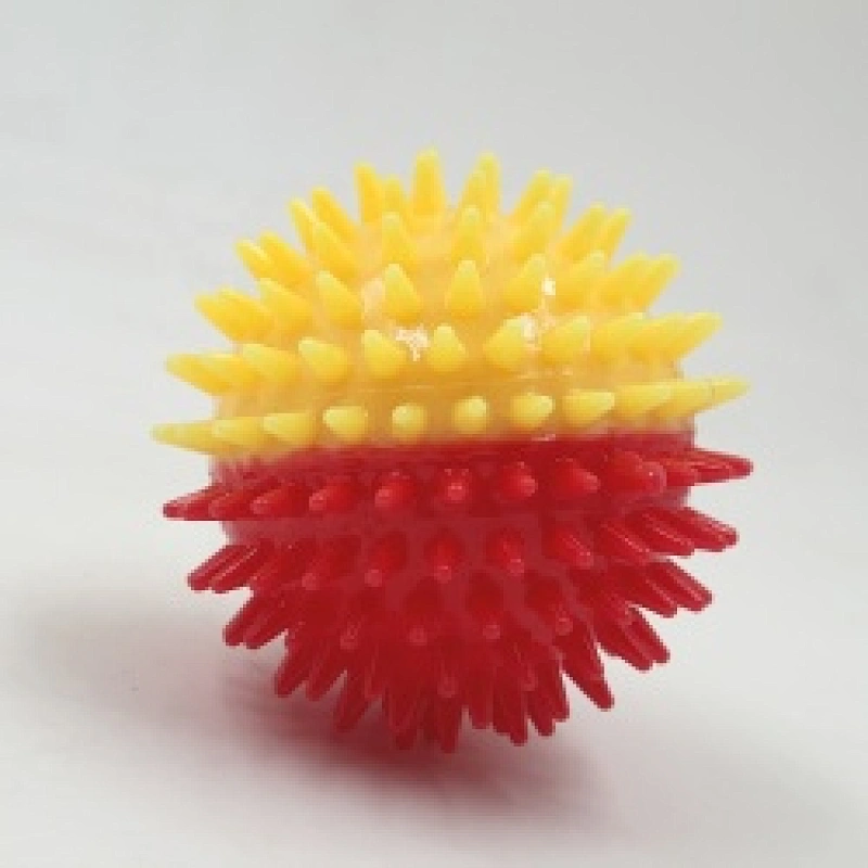 Colorful Soft TPR  Pet Kitten Chew Supplies Playing Squeaking Voice Activated Dog Spike Ball toys 6.5cm