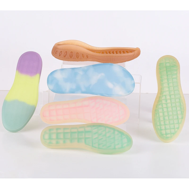 Sports shoe sole