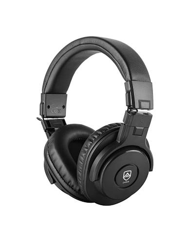 headphones studio