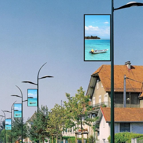 IP67 Outdoor Pole Displays 4000nits
