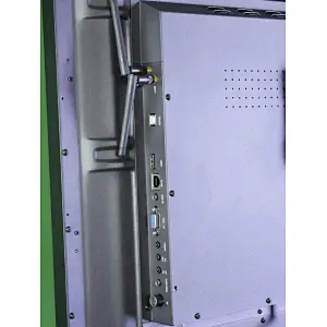 Smart boards Interactive displays digital signage for education