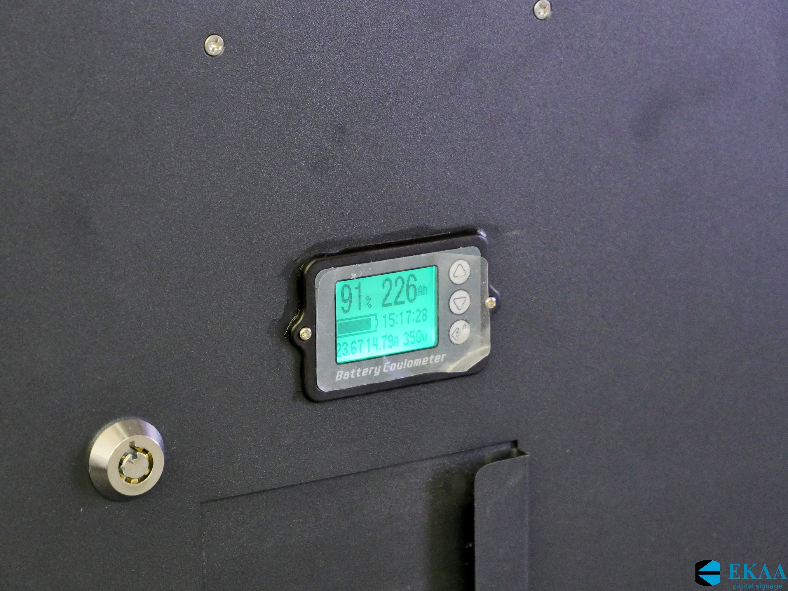 Battery type Outdoor Doublesided Displays manufacturer-EKAA