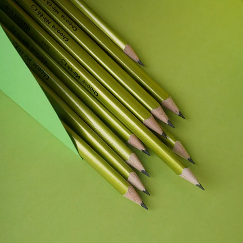 arteza drawing set,prismacolor watercolor pencils 36,derwent lightfast 100 set,prismacolor premier soft core colored pencils 72 colored pencils set,crelando watercolour pencils