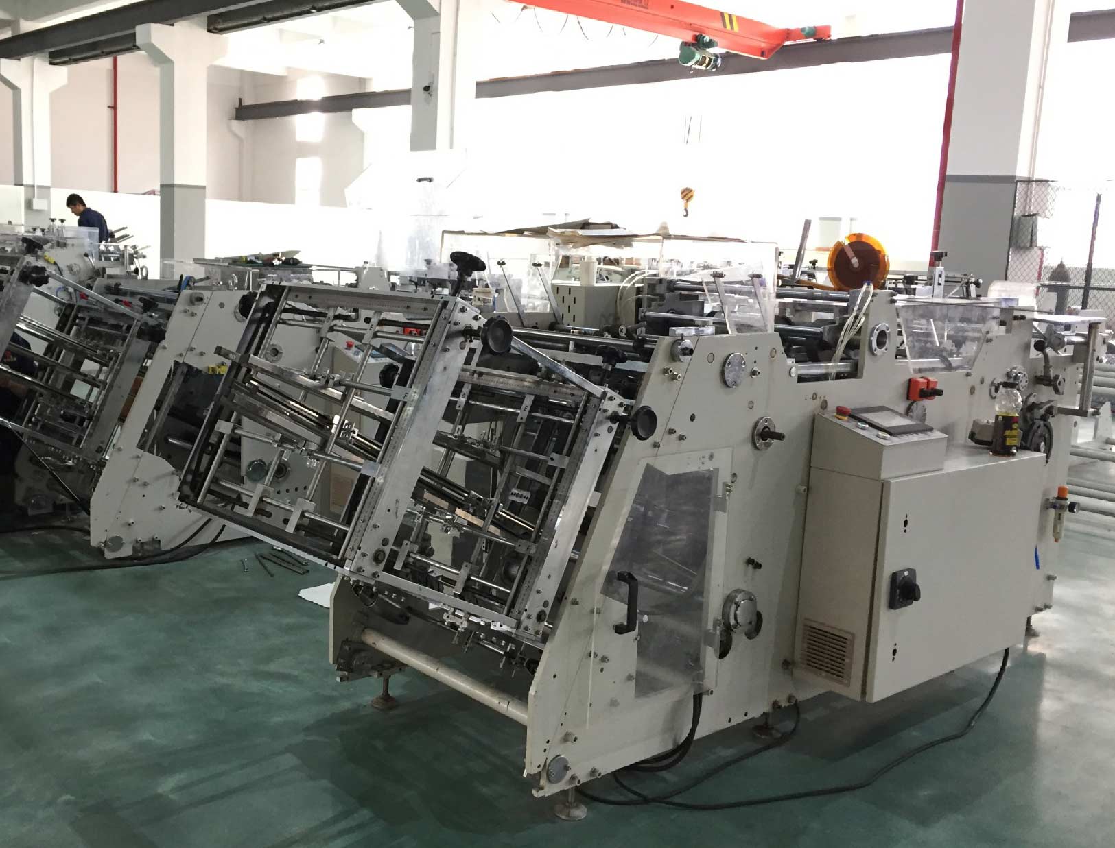 paper lunch box forming machine