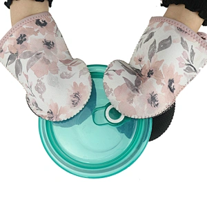 Neoprene cute oven mitts