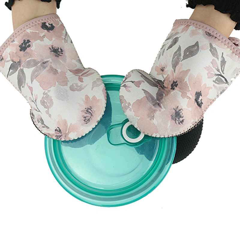 Neoprene cute oven mitts