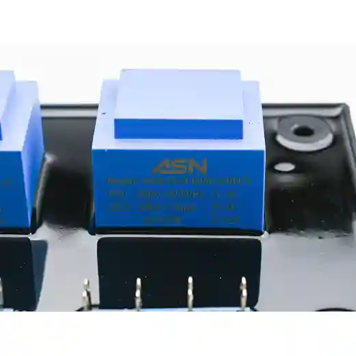 isolating transformer