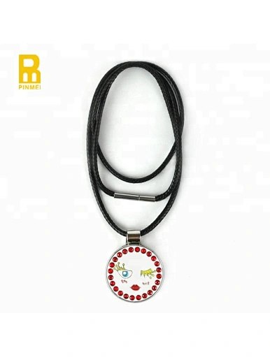 Add a touch of elegance to your game with our golf ball marker pendant. Made from high-quality materials, our pendant features a functional ball marker that is perfect for marking your ball on the green.