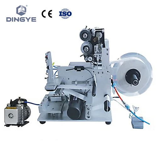 Flat labeling machine with coding