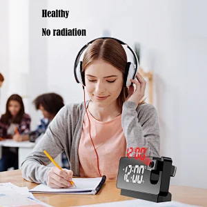 Projection alarm clock radio outdoor temperature