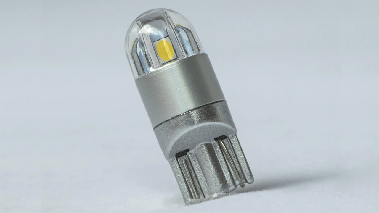 t10 w5w automotive bulb