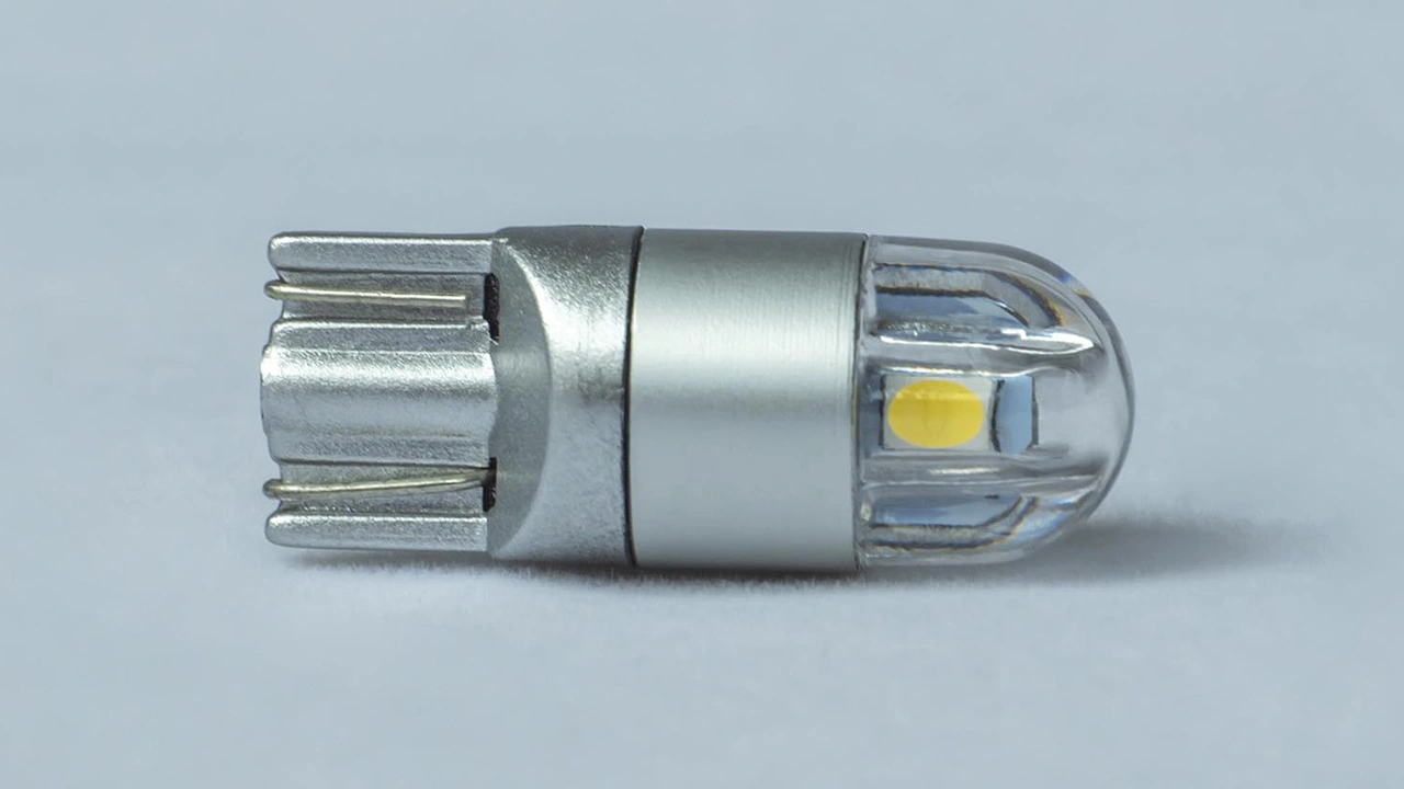 t10 w5w automotive bulb