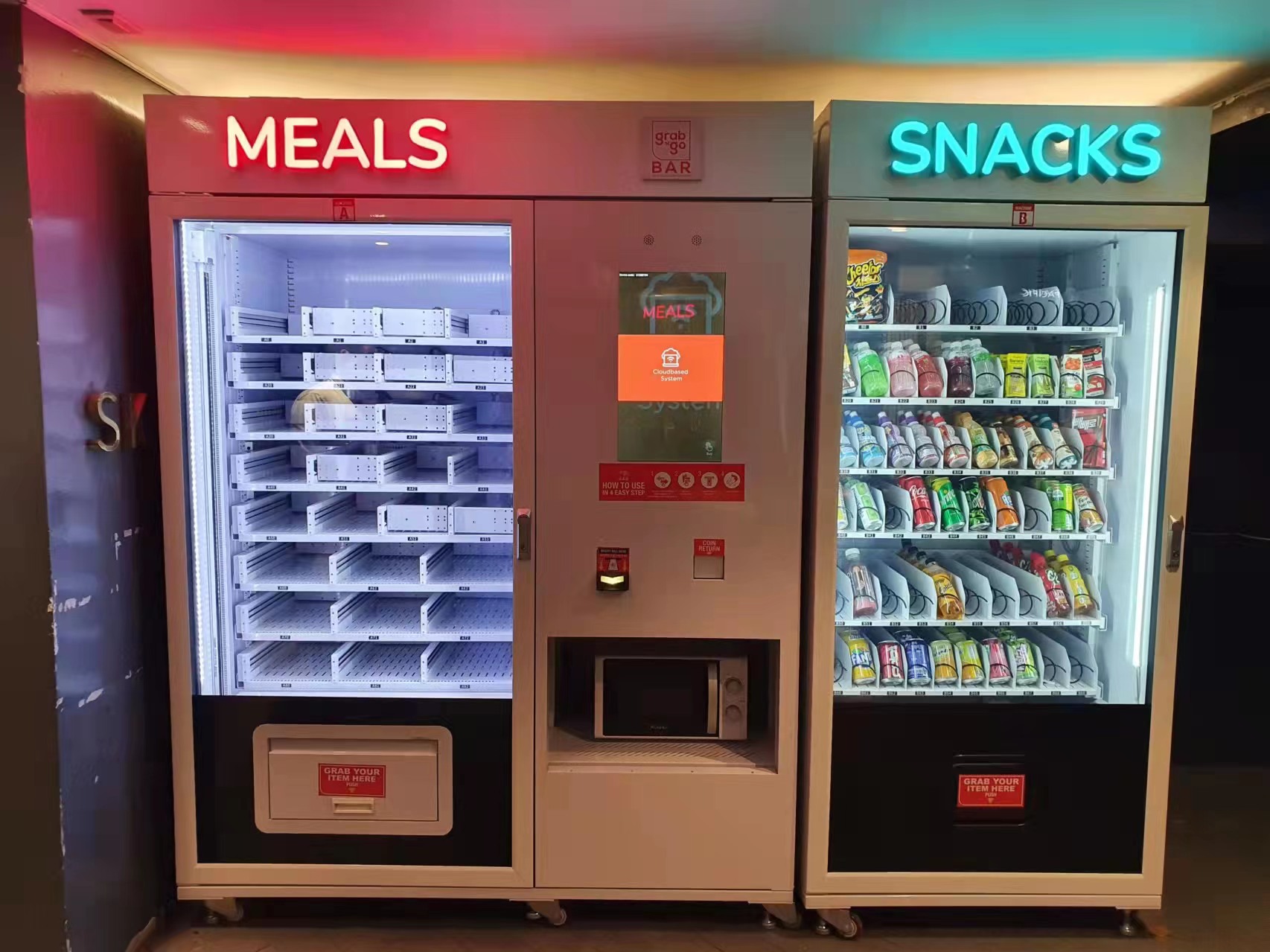 Micron smart vengding machine selling snacks and drinks in Philippines