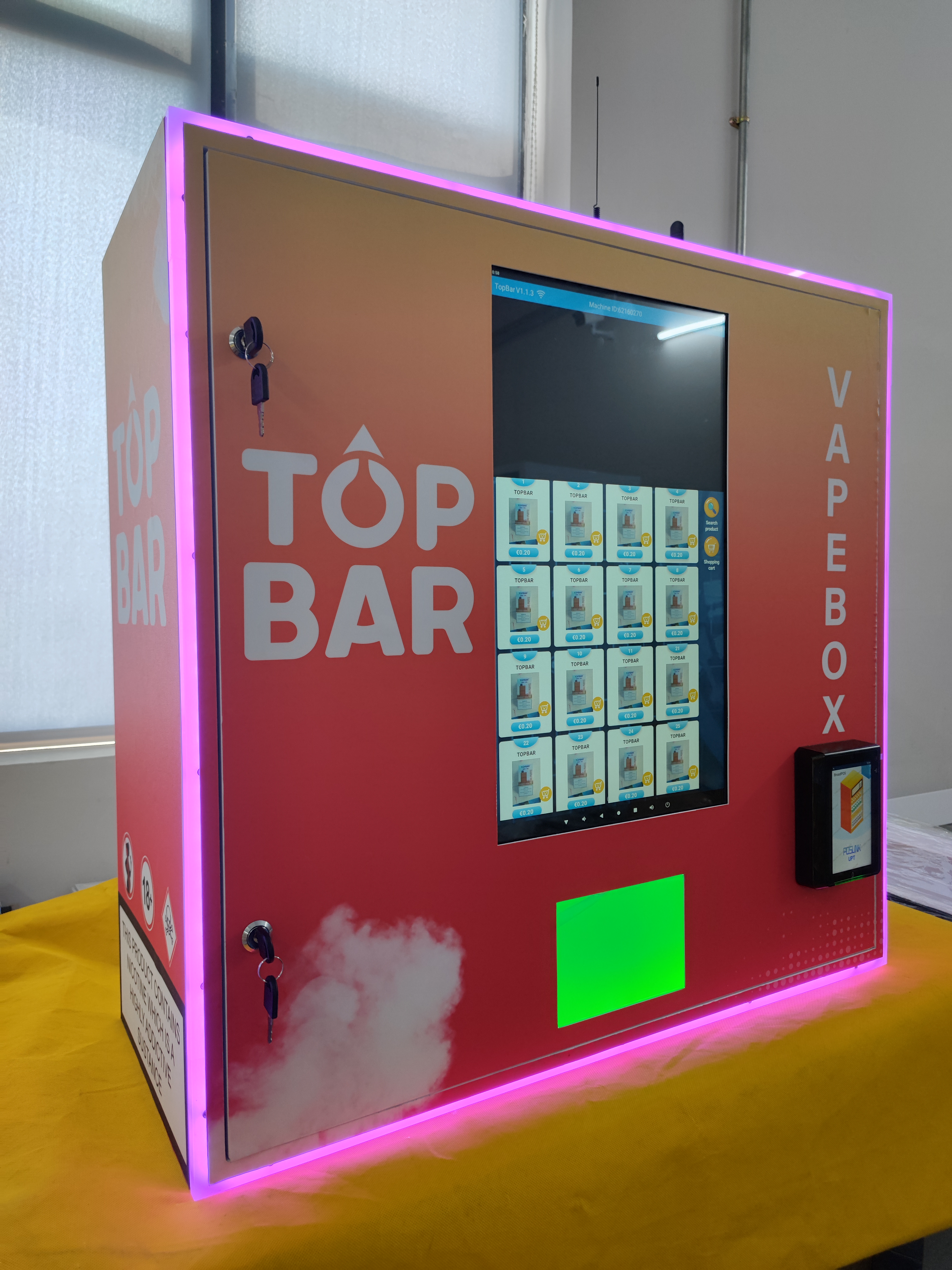 WEIMI smart vape vending machine 22 inch touchscreen