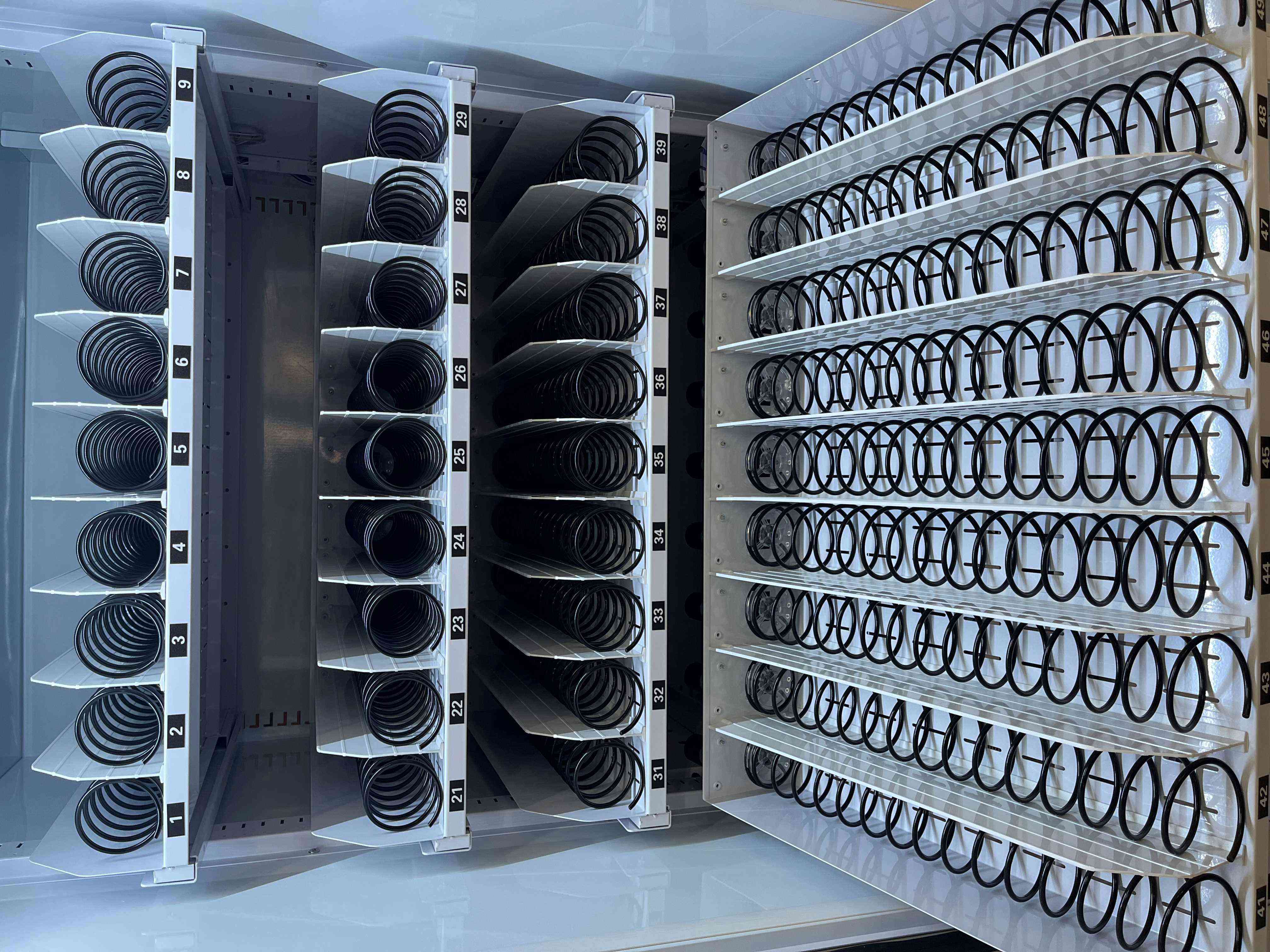 disposable slippers vending machine