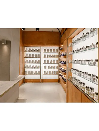 perfume shelf ideas,perfume display case,perfume display stand,perfume display