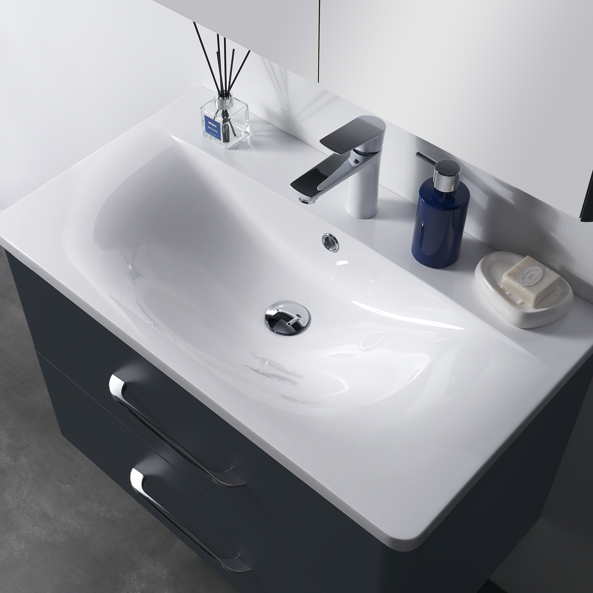 bathroom wall cabinet