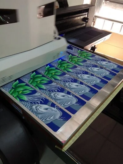 Difference between traditional screen printing and uv ink printer.