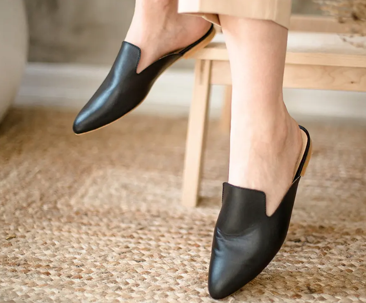 A GUIDE TO DIFFERENT TYPES OF FLATS Shoes