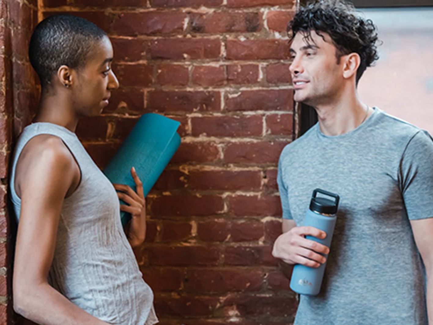 The difference between a travel mug and a tumbler Doyoung