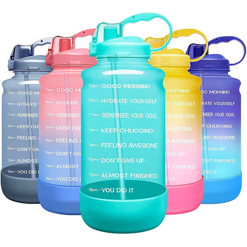 Doyoung half gallon water bottle with straw and handle