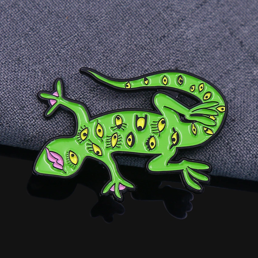 Gecko soft enamel pin