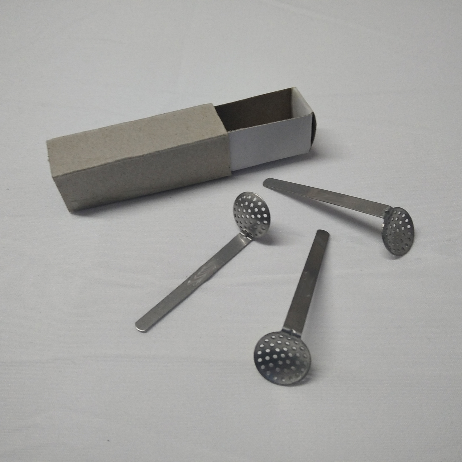 Stainless Steel Hanging Sieves for Smoking Glass Pipe Bong  - Buy steel hanging sieves, Stainless Steel Hanging Sieve, Pipe Sieves Product on Surealong