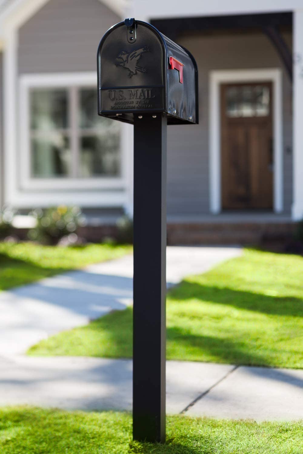 Our custom metal mailbox post features multiple mounting methods to meet your different needs