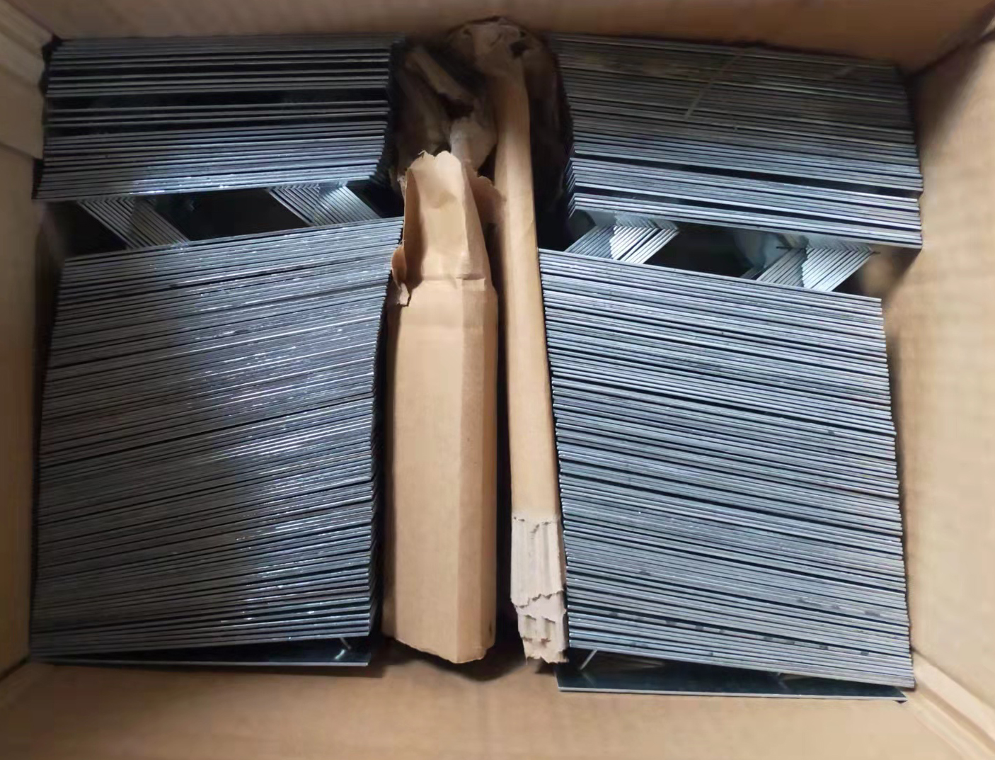 impaling clips for insulation,impaling clips,impaling clips for acoustic panels,acoustical insulation impaling clips,acoustic impaling clips