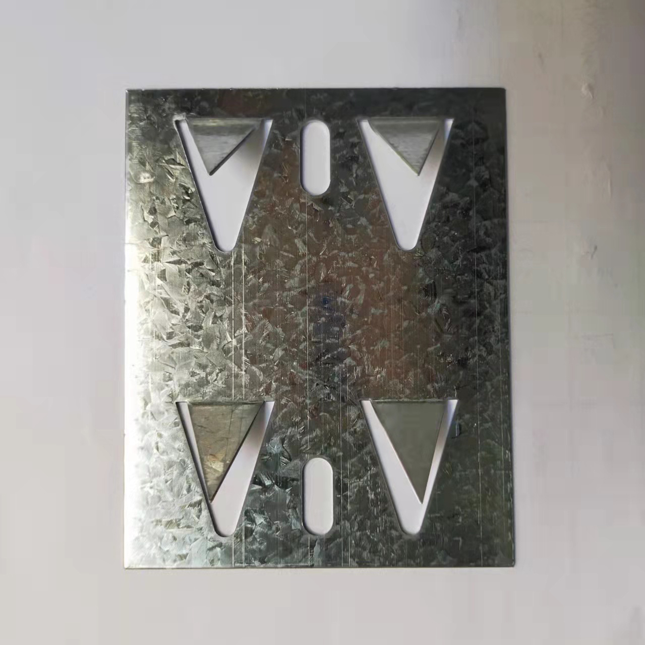 impaling clips for insulation,impaling clips,impaling clips for acoustic panels,acoustical insulation impaling clips,acoustic impaling clips