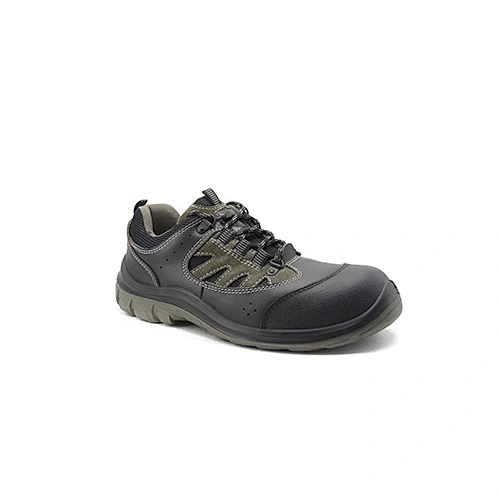 Wider fitting Sporty Safety Shoes