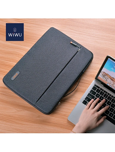 Pilot Laptop Sleeve