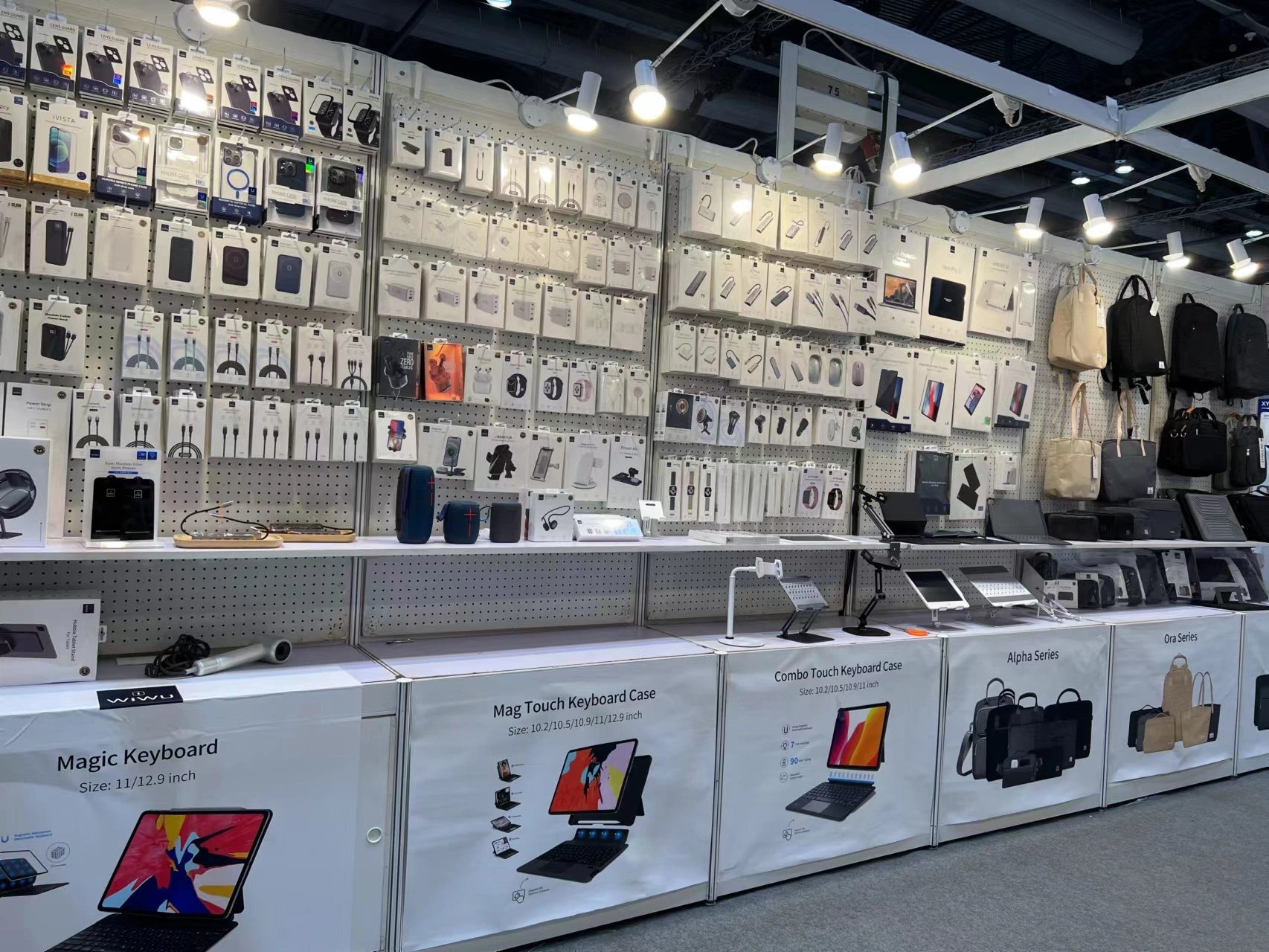 WIWU & HK Fair 2022
