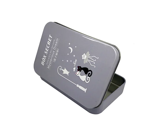 The hinged small box metal ensures easy access and secure storage, while the durable metal construction ensures long-lasting use.