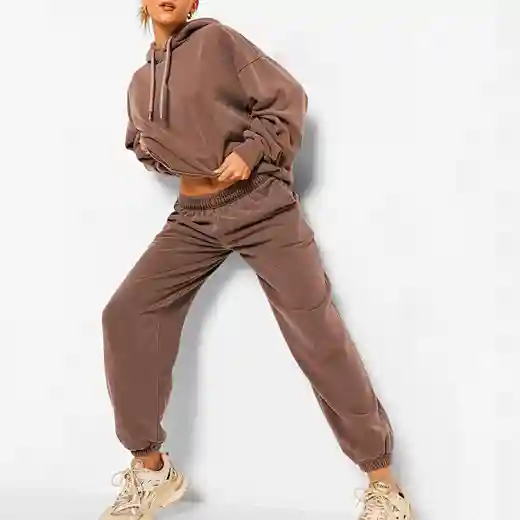 oversized tracksuit