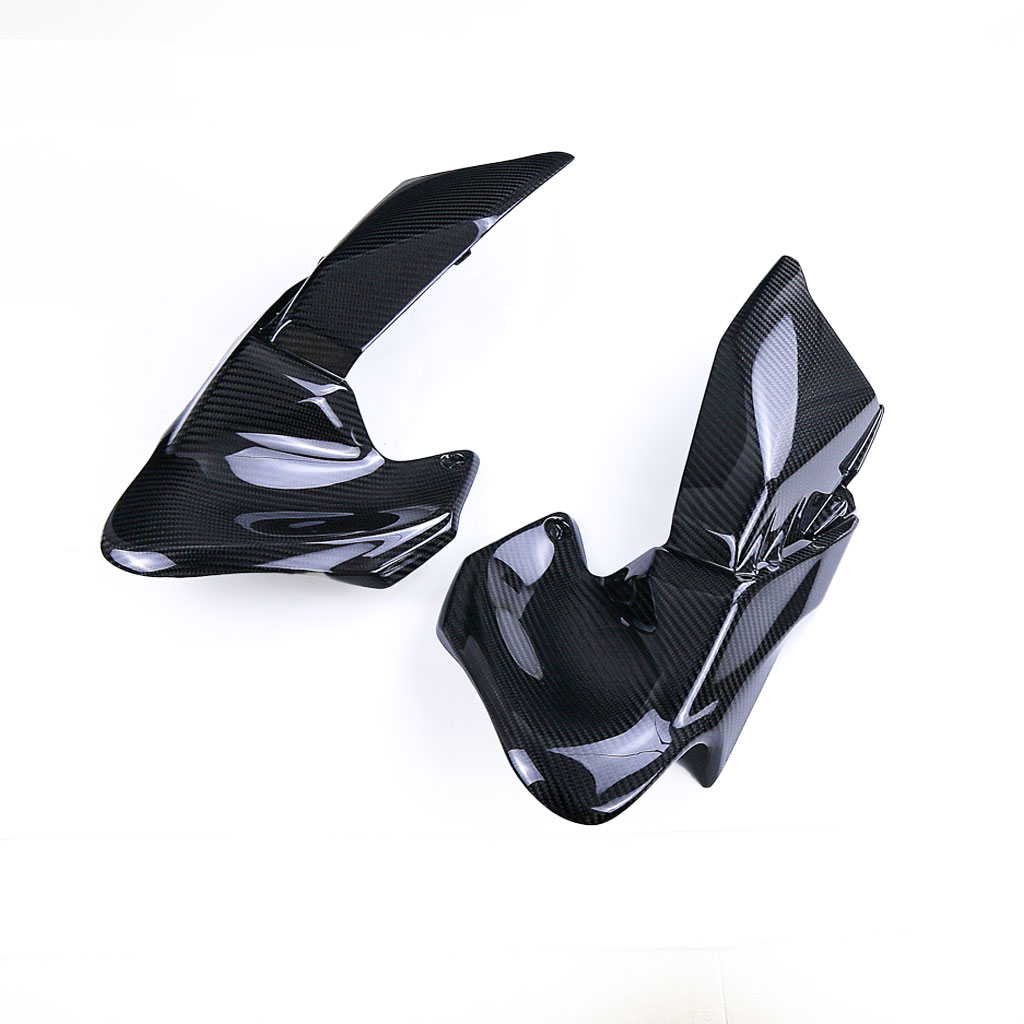 Kawasaki Z900 Carbon Fiber Lower Side Panels