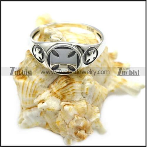 Vintage Religious Jewelry Silver Engraved Shiny Triple Iron Cross Round Signet Ring for Ladies